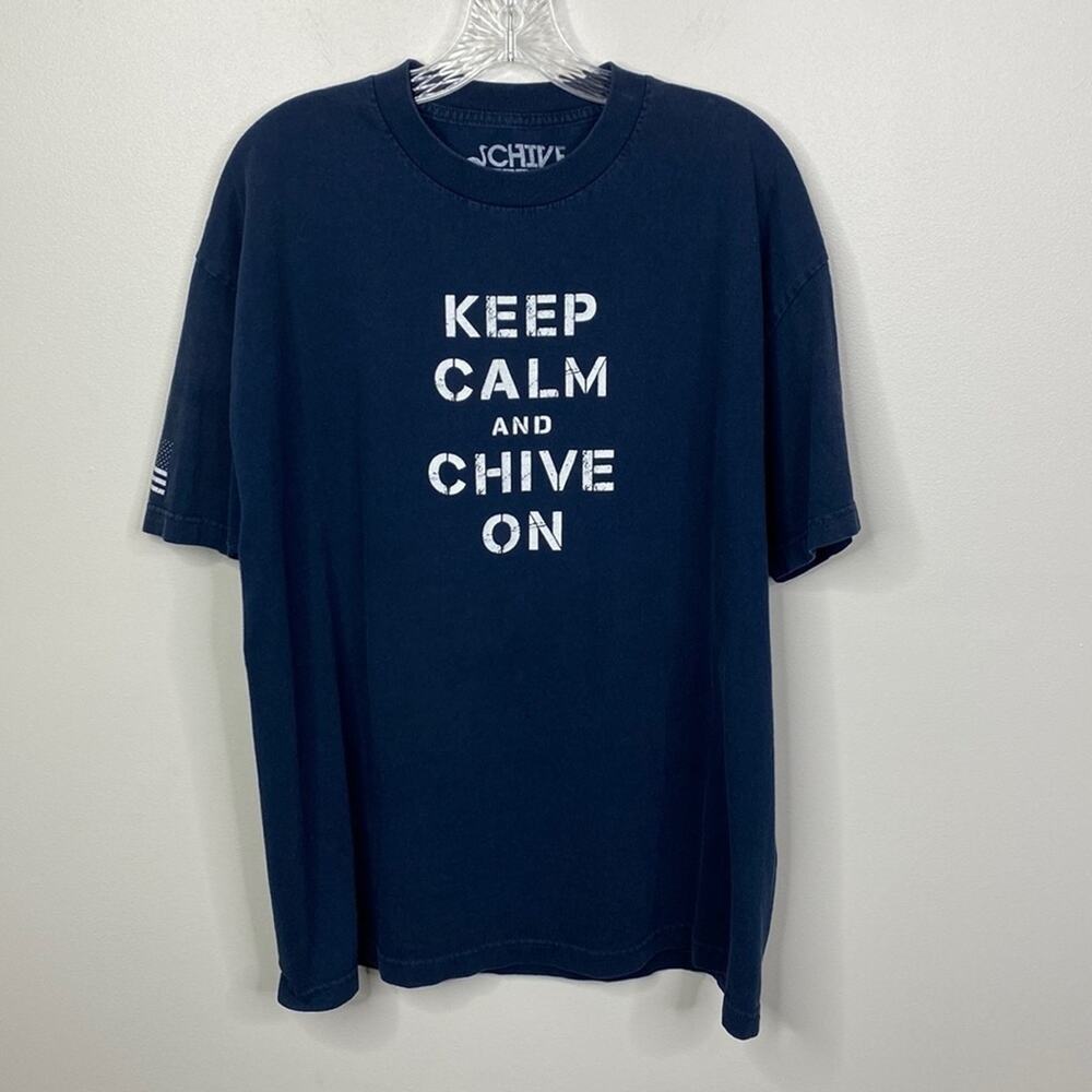 The Chivery Men's Chive Keep Calm and Chive On Navy Blue Graphic T-Shirt Size XL